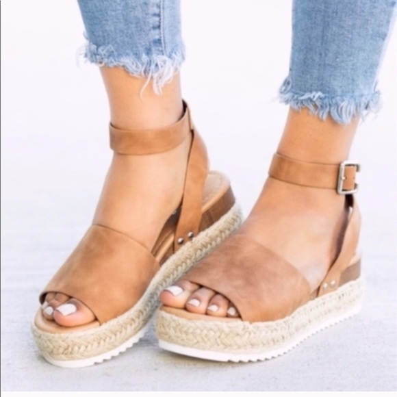 Soda Pop Shoes - NIB! Tan Espadrille sandal flat bottom